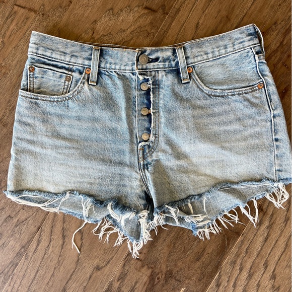 Levi's 501 Denim Cutoff Button Fly Shorts, Size 29 - Picture 2 of 8